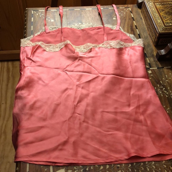 Adorable cami on own or under blazer - Picture 2 of 5